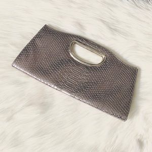 Metallic Clutch